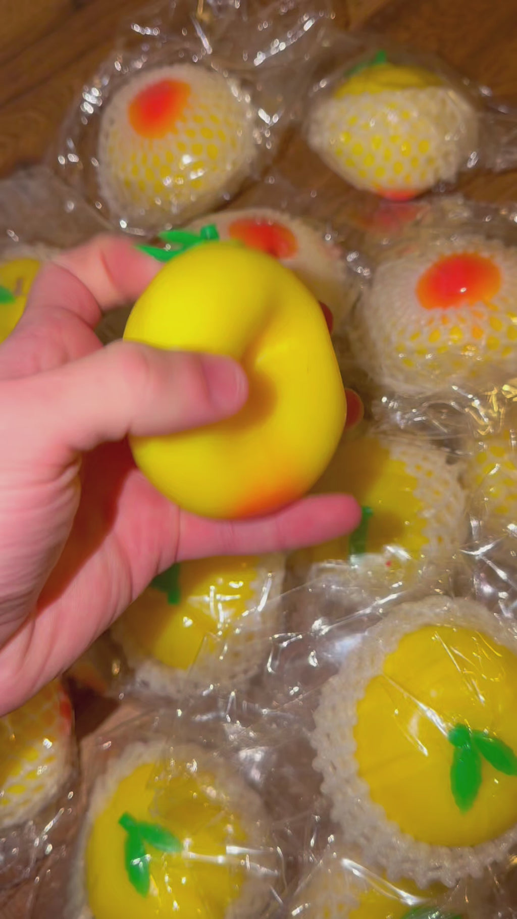 (Crunchy) Peach Squishy